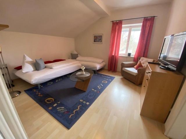 Ferienwohnung Am Franziskanergarten Bad Tölz Pokoj fotografie
