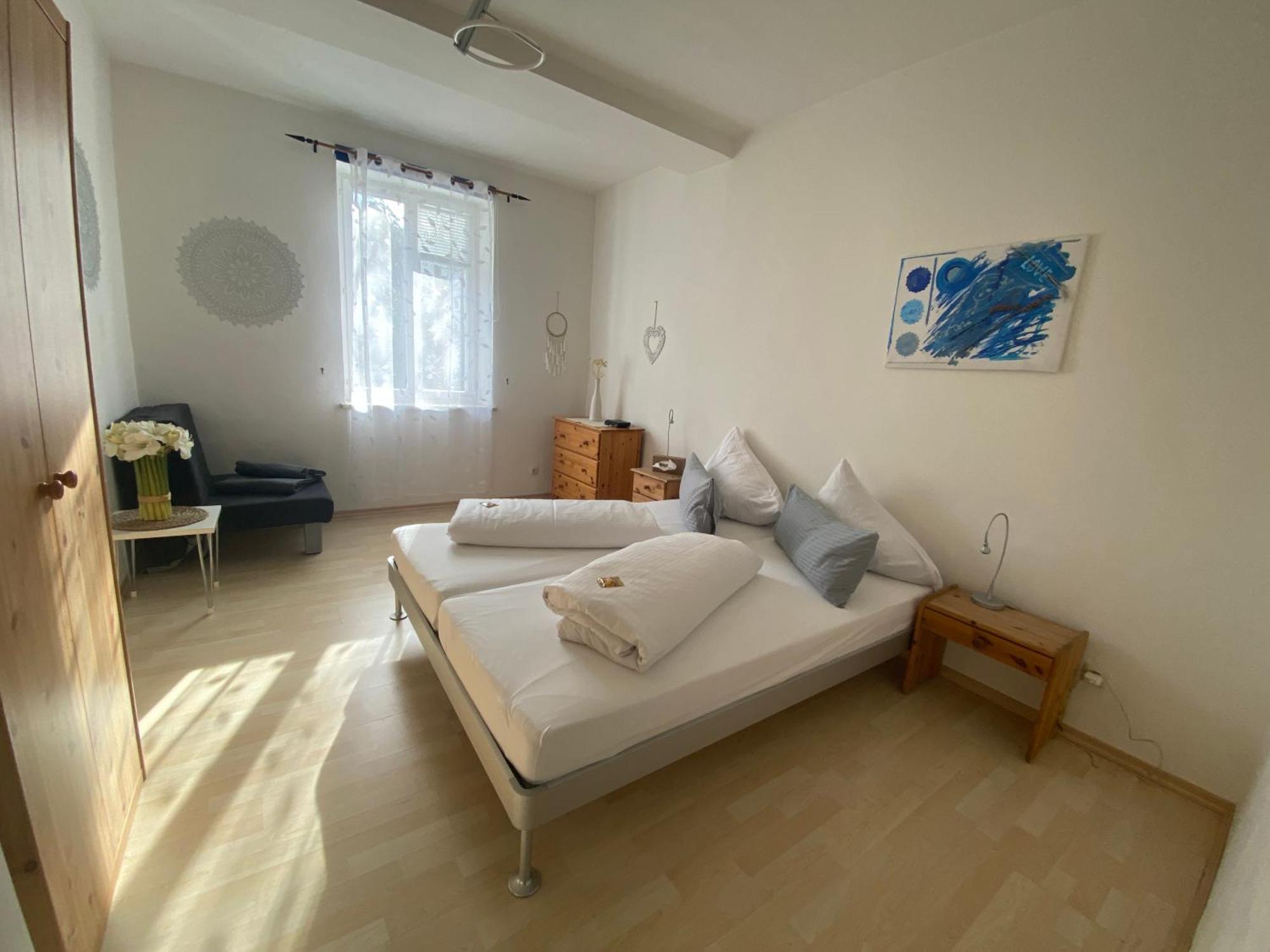 Ferienwohnung Am Franziskanergarten Bad Tölz Pokoj fotografie