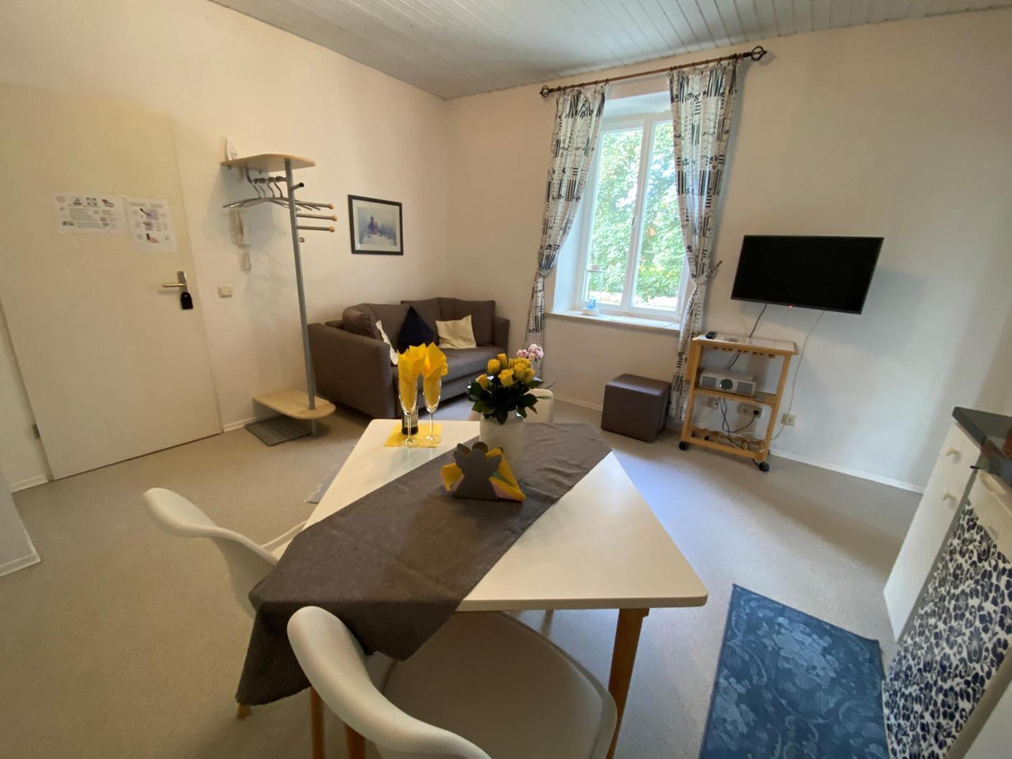 Ferienwohnung Am Franziskanergarten Bad Tölz Pokoj fotografie