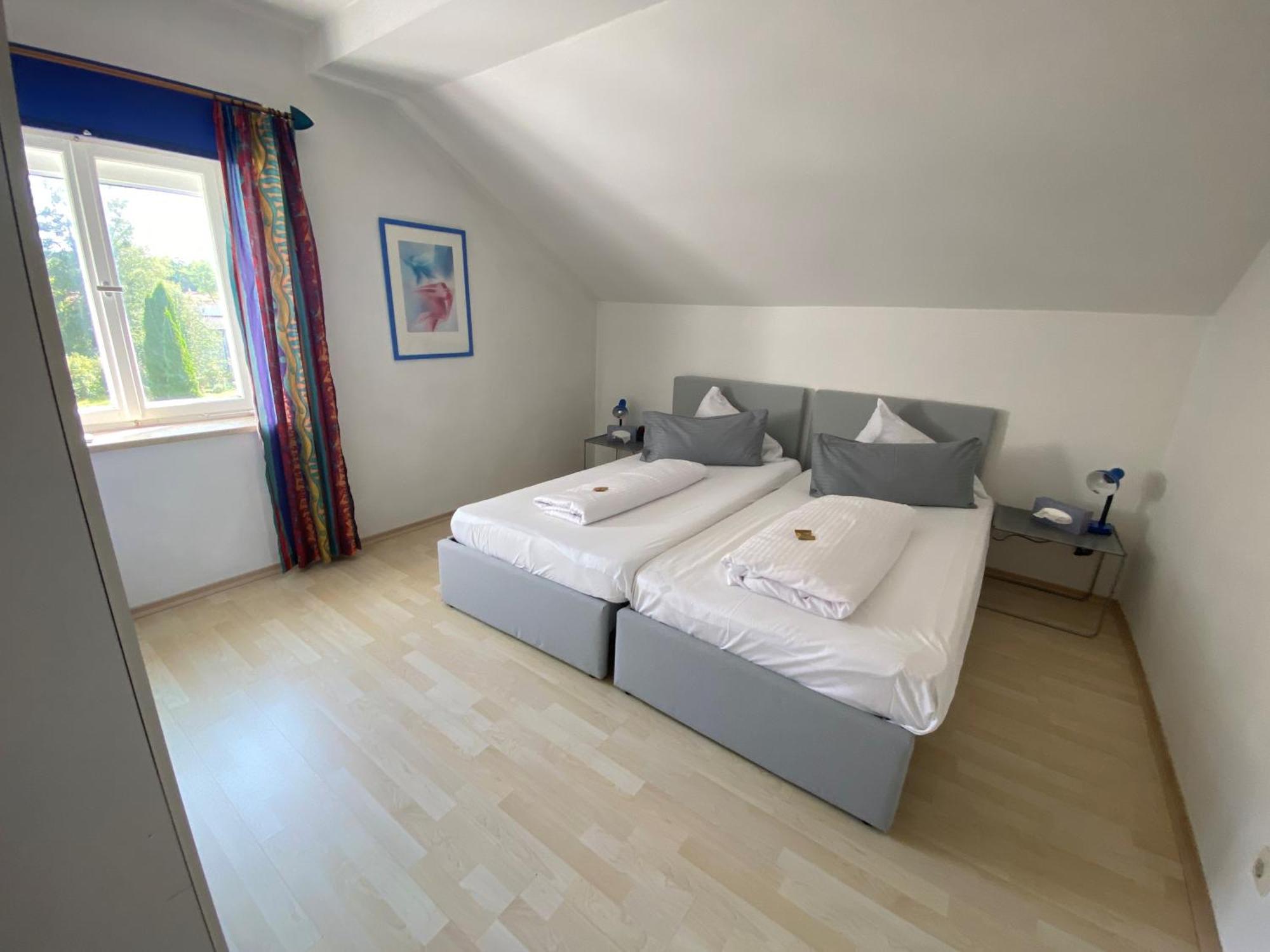 Ferienwohnung Am Franziskanergarten Bad Tölz Pokoj fotografie